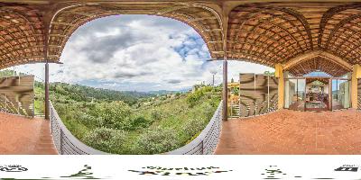 10 Panoramic Balcony